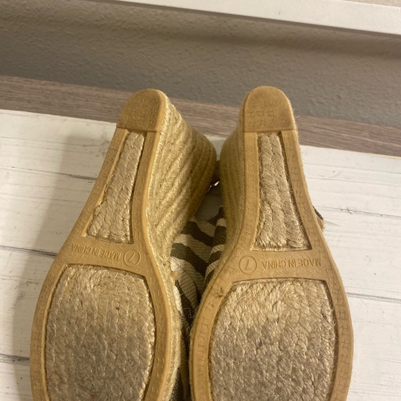 Chico's Cream and Brown Wedge Sandals with Suede Finish - Picture 7 of 7